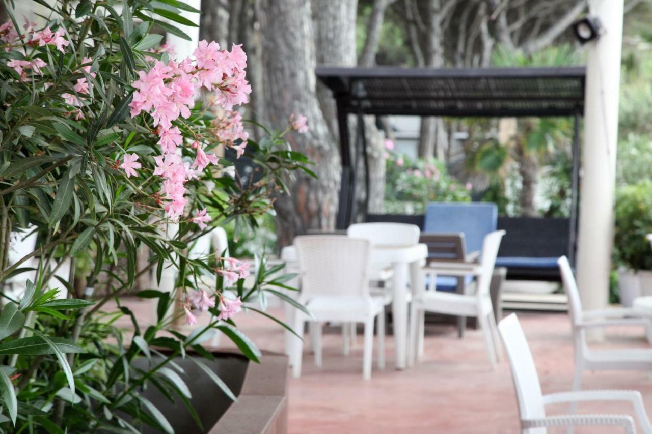 Fafa Beach Hotel Голем Екстер'єр фото